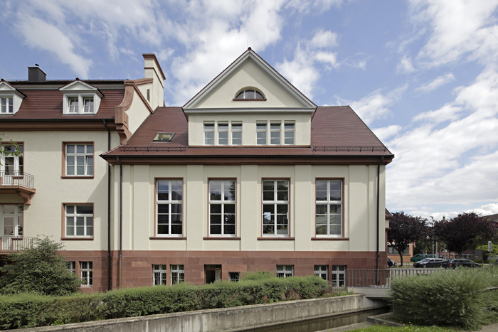 Hörsaal Kristallographie Universität Freiburg, Aussenaufnahme