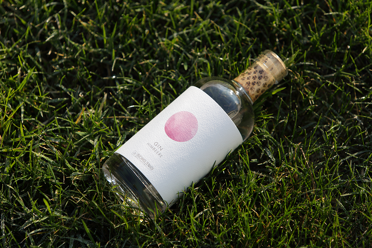 Produkt-Aufnahme, Gin, Flaschen, garten, freiburg