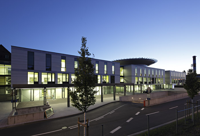 Uniklinik Freiburg, Nachtaufnahme