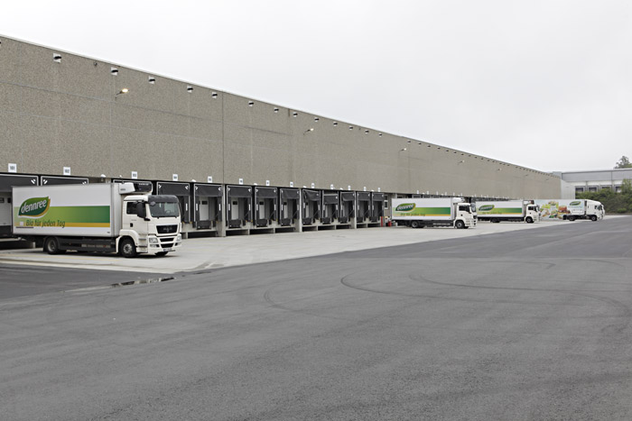 Industrie Fotografie, Warenannahme, LKW Dock