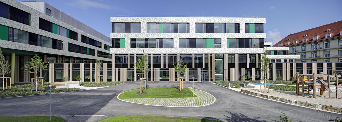 kjk-freiburg, aussenaufnahme, panorama