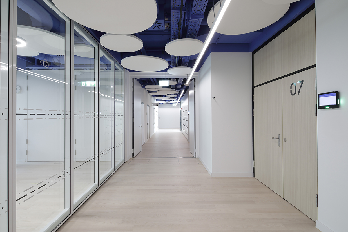 kjk-freiburg, flur, büros